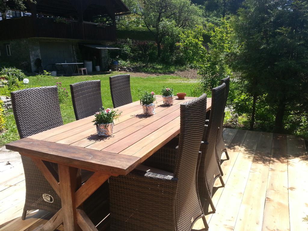 Pension Rosenheim เทรฟเฟน ภายนอก รูปภาพ